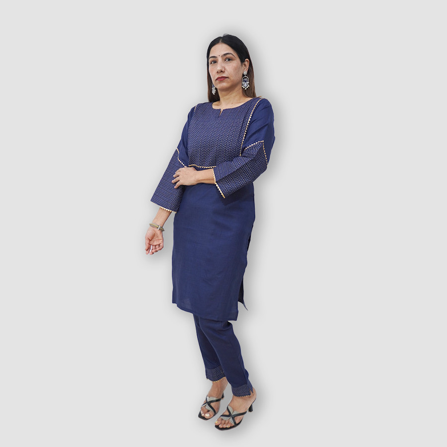 Women's New Fashionable Kurti Set