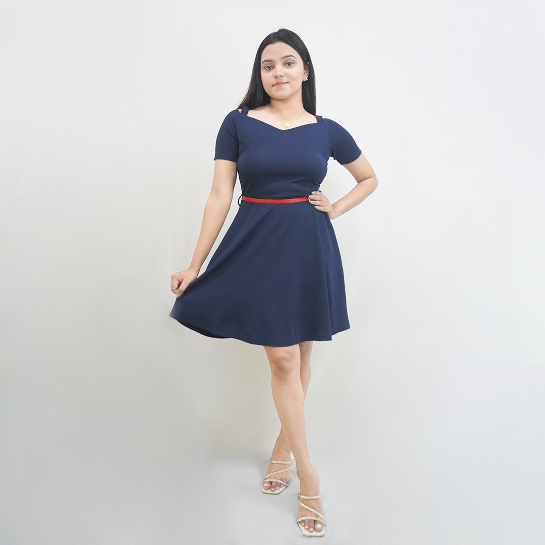 Fashionable Dresses For Women's